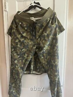 Camo Army Fatigue Fig Bundle 2 Sets. Shirt Med And joggers med /Tall