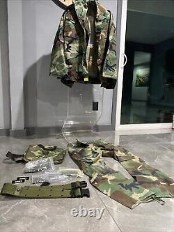 Complete US Army M-65 Woodland Camo Uniform 4 Pc Set