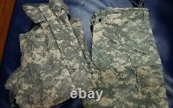 Goretex Cold Weather Parka Unisex Top & Bottom-Army issued Camouflage set