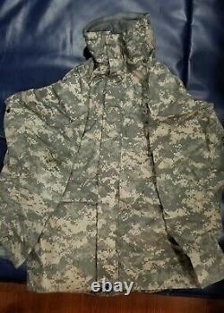 Goretex Cold Weather Parka Unisex Top & Bottom-Army issued Camouflage set