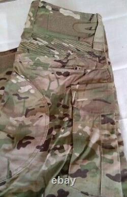 IDOGEAR Mens G3 Combat Uniform Set with Knee Pads Pants Size 34 Shirt Size Large
