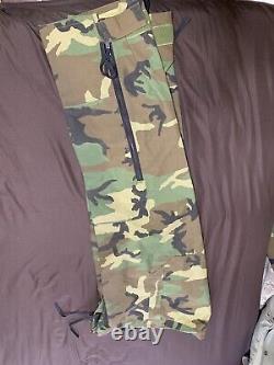 One Set Of Parka Cold Weather Camouflage Woodland Jacket -MR, Pants -SR