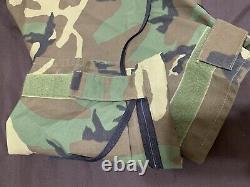 One Set Of Parka Cold Weather Camouflage Woodland Jacket -MR, Pants -SR