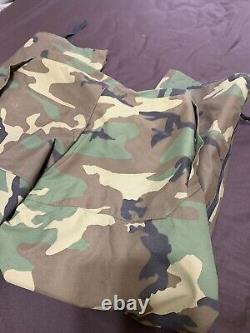 One Set Of Parka Cold Weather Camouflage Woodland Jacket -MR, Pants -SR