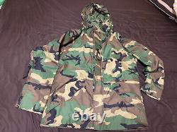 One Set Of Parka Cold Weather Camouflage Woodland Jacket -MR, Pants -SR