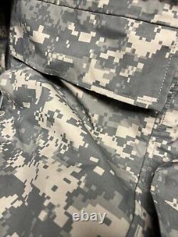 Set Parka Cold Weather Universal Camouflage Parka & Trousers both Small Regular
