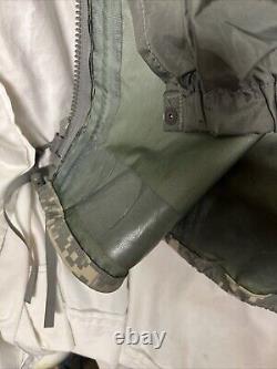 Set Parka Cold Weather Universal Camouflage Parka & Trousers both Small Regular