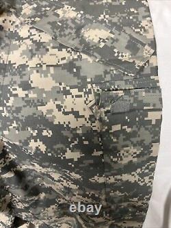 Set Parka Cold Weather Universal Camouflage Parka & Trousers both Small Regular