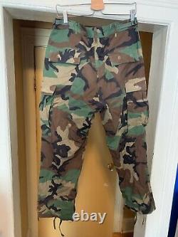 US Army Camouflage Uniform Set, Coat SZ Medium Regular Pants SZ Large