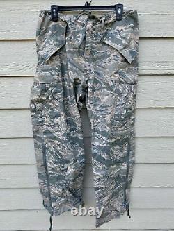 Authentique Ensemble Tout Usage Moyen Regular en Tiger Stripe Abu Gore Tex de l'USAF Apecs