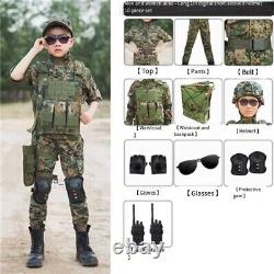 Camp d'été pour enfants - Style de uniforme d'entraînement militaire à manches courtes en camouflage.