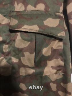 Ensemble Assorti Camouflage Militaire Inconnu de Moyen-Orient Grande Taille Camo Cammo