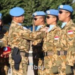 Ensemble d'uniformes de désert de l'armée indonésienne. Camouflage très rare. Forces de l'UNIFIL au Liban.