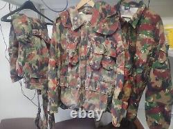 Ensemble de camouflage Swiss Alpenflage taille veste US 52, pantalon 34wX30i, sac, chemise 48, chapeau
