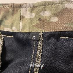 Ensemble de veste et pantalon camouflage