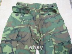 Pantalon et veste de combat tropical de l'ère du Vietnam en camouflage US Erdl 1968