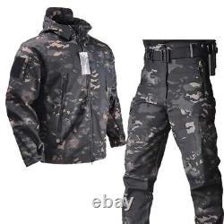 Veste militaire en coquille d'entraînement pour uniforme de combat tactique avec pantalon coupe-vent.